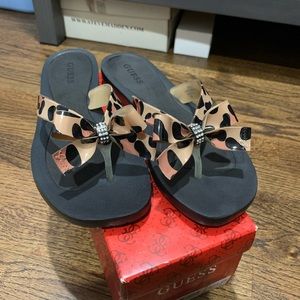 Guess flip flops size 8 brand new